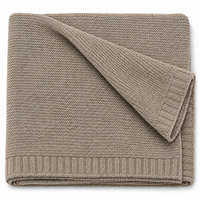 Couverture en tricot taupe, pliée, vue produit